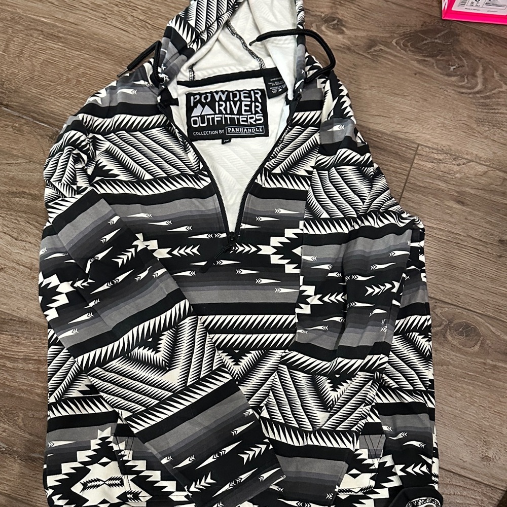 Men’s Black & Gray Aztec Pullover Hoodie